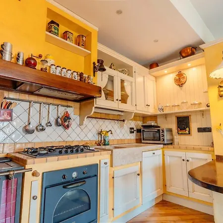 Wooden House-5 Beds Appartement *